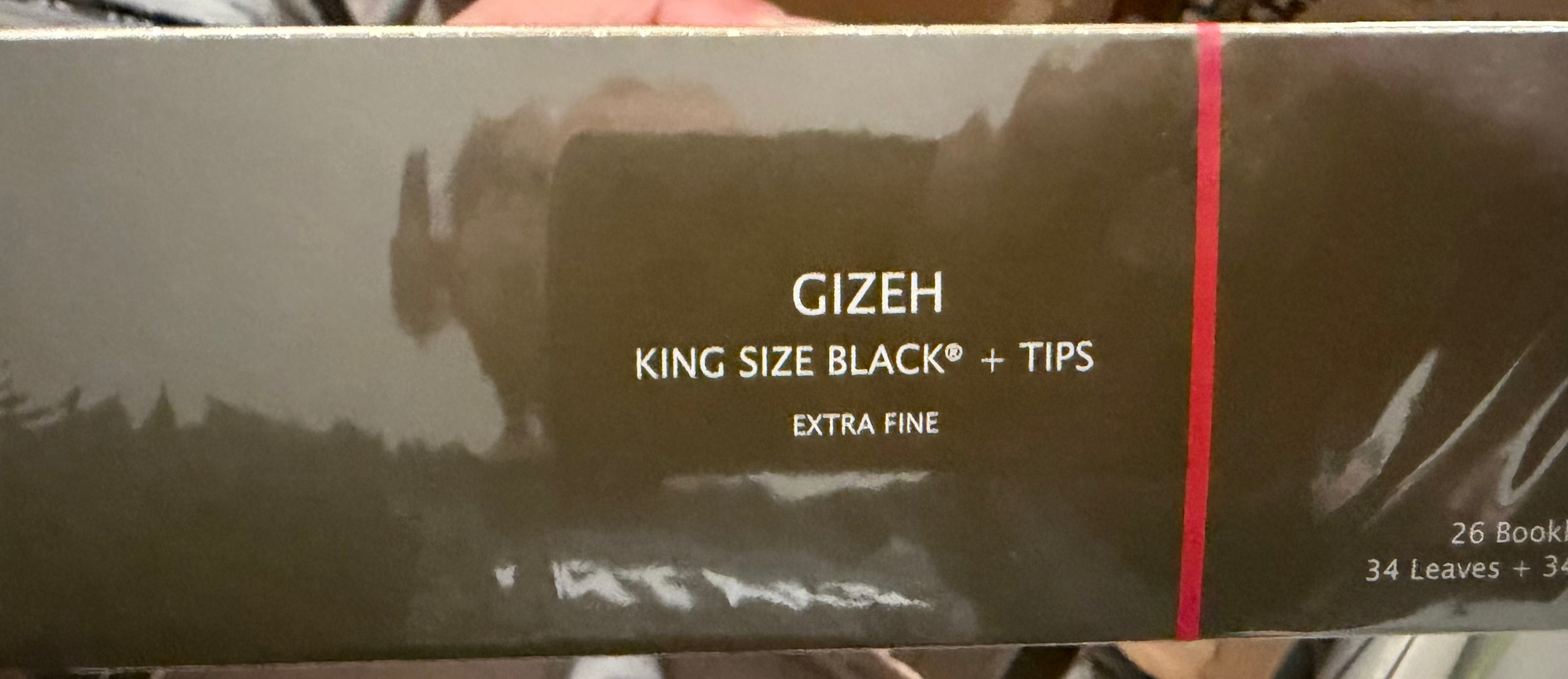 גיזה שחור עם פילטרים GIZEH Black King Size + Tips מארז 26 חפיסות